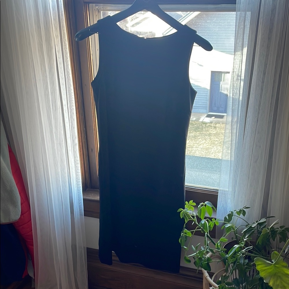Elegant Black Sleeveless Dress